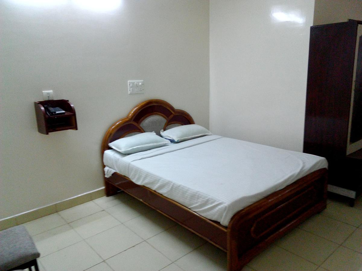 Hotel Sahasra Residency Hyderabad Exterior foto